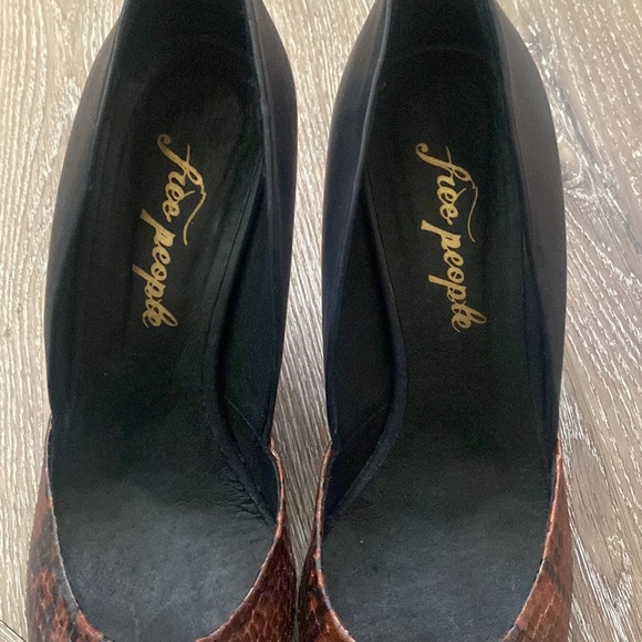Free People Snakeskin & Leather Heels - Picture 3 of 9